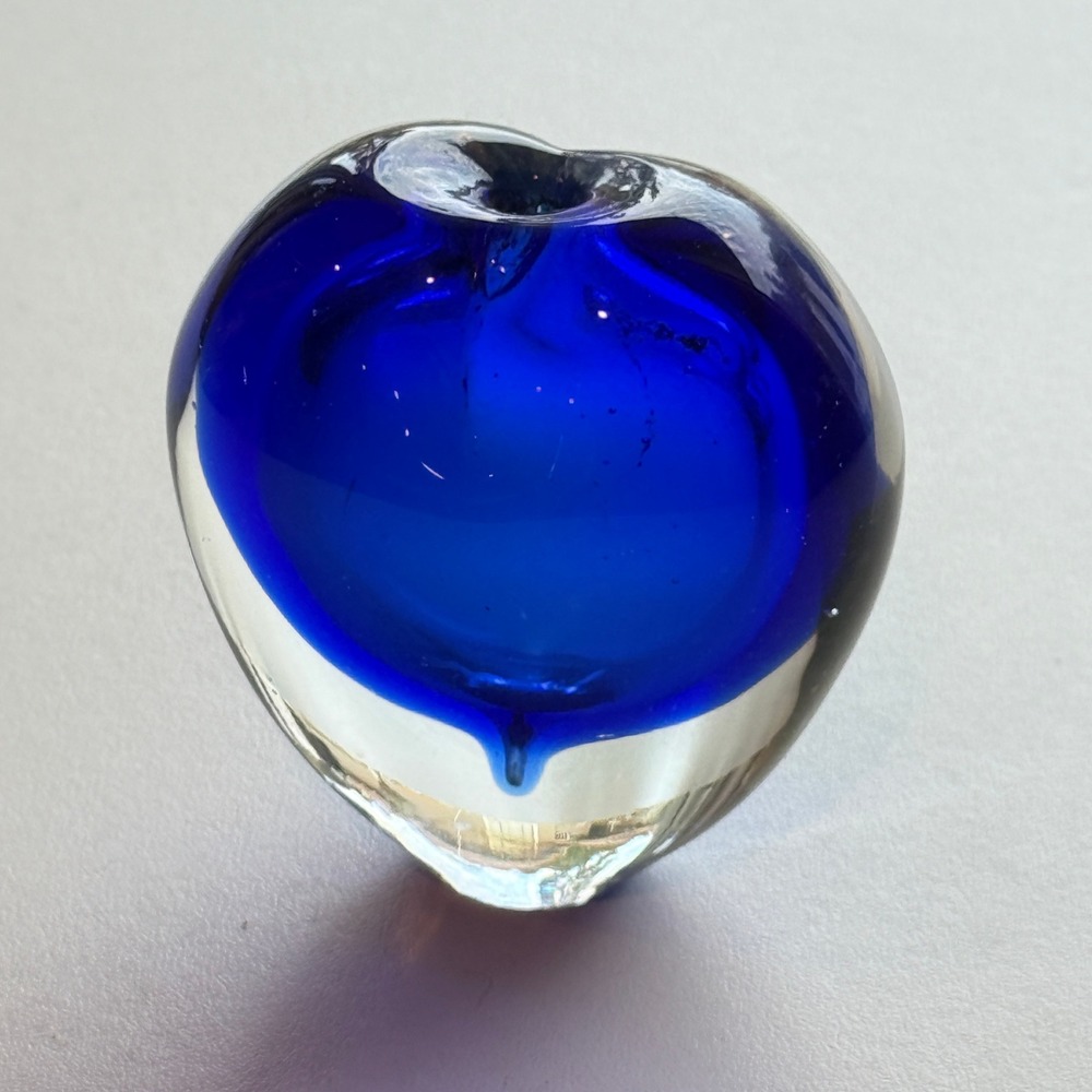 Dynasty Gallery Cobalt Blue Heart Art Glass Paperweight Heavy Hand Blown Decor